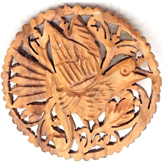 Gorgeous Carved Wood Brooch 1.75in - Picture 2 of 3